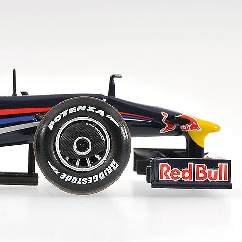 Red Bull RB5 nº 15 Sebastian Vettel (2009) Minichamps 400090015 1/43 