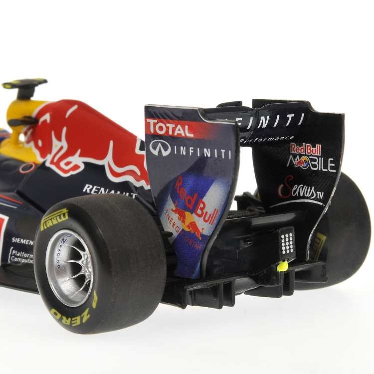Red Bull RB7 nº 2 Mark Weber (2011) Minichamps 410110002 1/43 