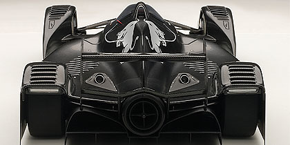 Red Bull X2010 Prototipo fibra de carbono (2010) Autoart 18109 1:18 