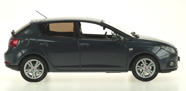 Seat Ibiza 5p. Serie IV (2008) Ixo 1/43 