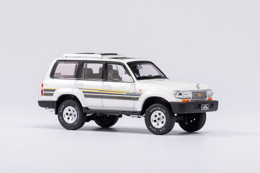 Toyota Land Cruiser J80 (1990) NZG VAKF-640311 1/64 