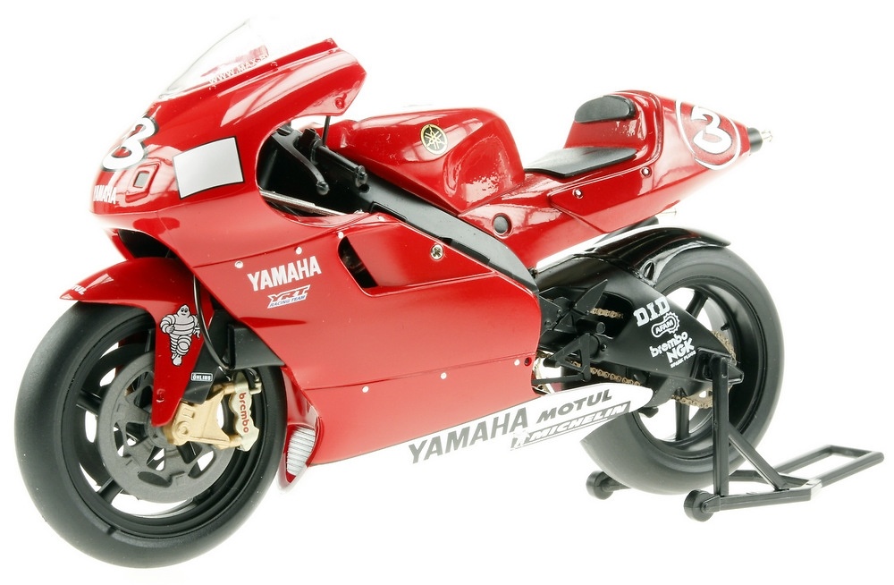 Yamaha YZR500 nº 3 Max Biaggi (2001) Altaya MC14 1/12 