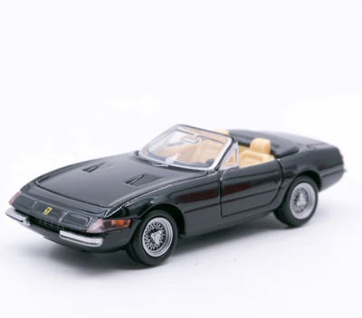 Ferrari 365 GTS4 (1971) Tomica Premium (36) 1/62