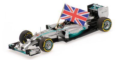 Mercedes W05 "1º GP. Abu Dhabi" nº 44 Lewis Hamilton con bandera (2014) Minichamps 1:43