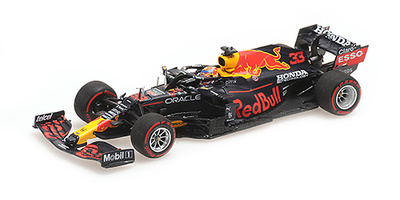 Red Bull RB16B "1º GP. Holanda" nº 33 Max Verstappen (2021) Minichamps 1:43