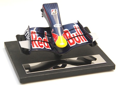 Red Bull RB3 Frontal del monoplaza (2007) Amalagam 1/12
